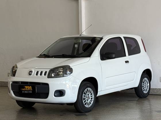 FIAT UNO 1.0 EVO VIVACE 8V FLEX 2P MANUAL FIAT UNO 1.0 EVO VIVACE 8V FLEX 2P MANUAL